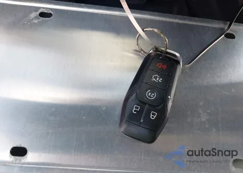 2015 Ford Fusion Energi Titanium из США, поврежденный, VIN 3FA6P0SU5FR159844